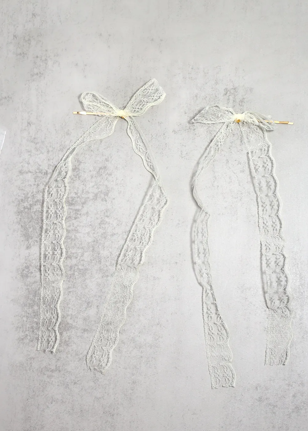 2 PC Long Lace Hairclips